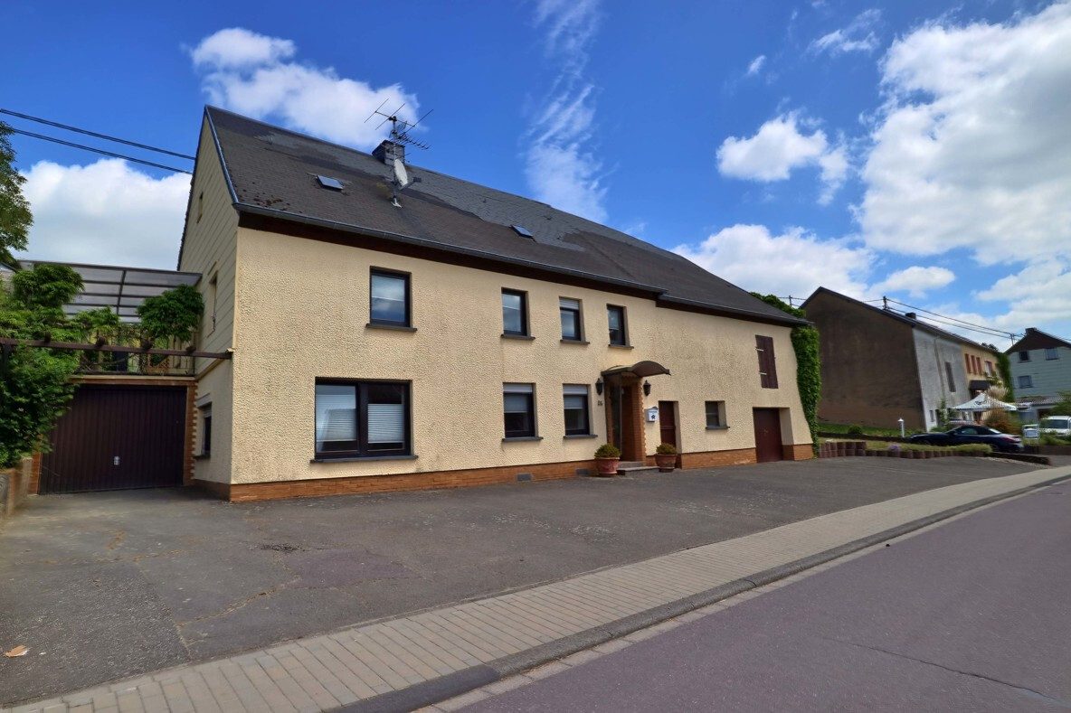 Volksbank Trier Eifel Immobilien GmbH - Immobilienangebot - Pluwig - Alle - Einfamilienhaus mit angrenzender Scheune und ländlichem Charme in Pluwig