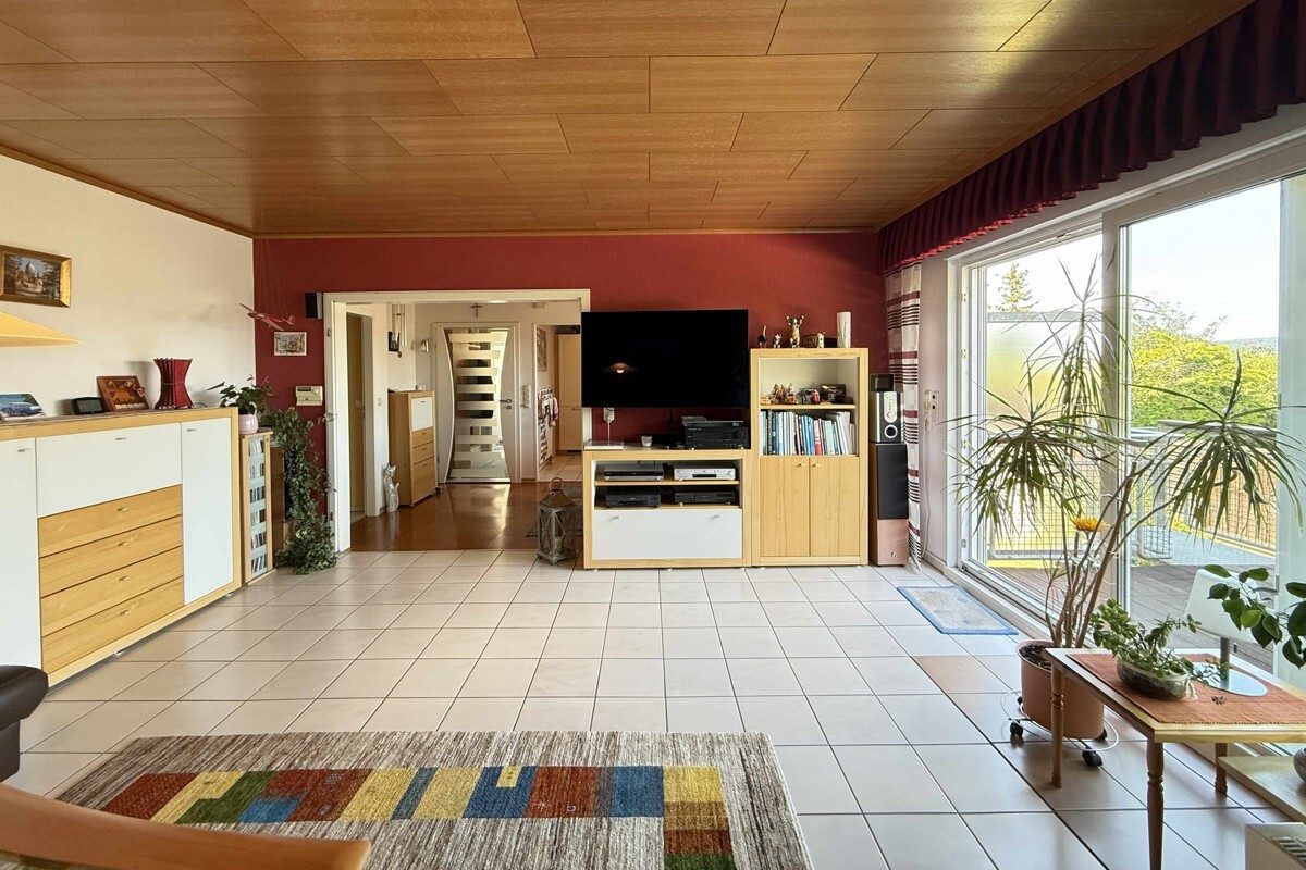 Volksbank Trier Eifel Immobilien GmbH - Immobilienangebot - Konz-Roscheid - Alle - Konz-Roscheid - Gepflegtes Einfamilienhaus auch für die große Familie