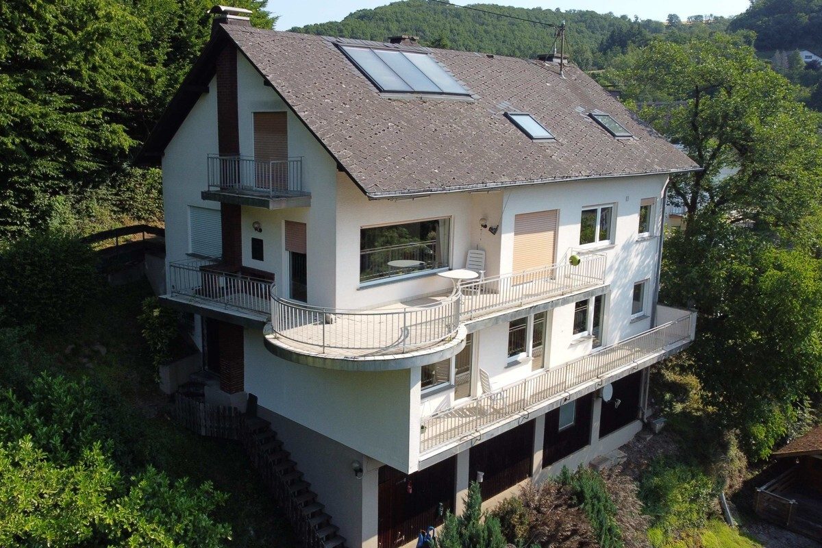 Volksbank Trier Eifel Immobilien GmbH - Immobilienangebot - Neuerburg - Alle - Einfamilienhaus mit wunderschönem Weitblick in Neuerburg