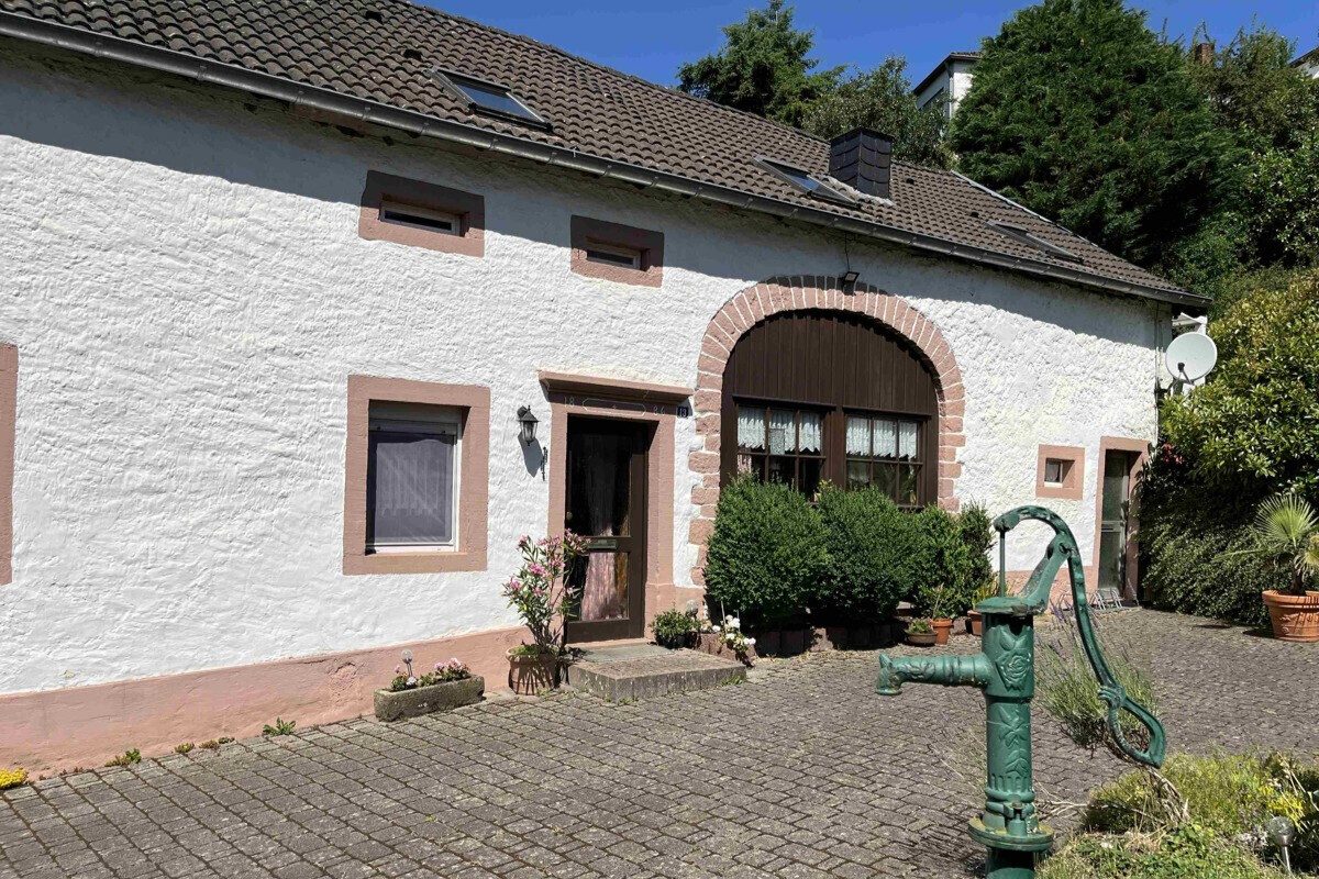 Volksbank Trier Eifel Immobilien GmbH - Immobilienangebot - Densborn - Alle - Gemütliches, ehemaliges Bauernhaus in Densborn