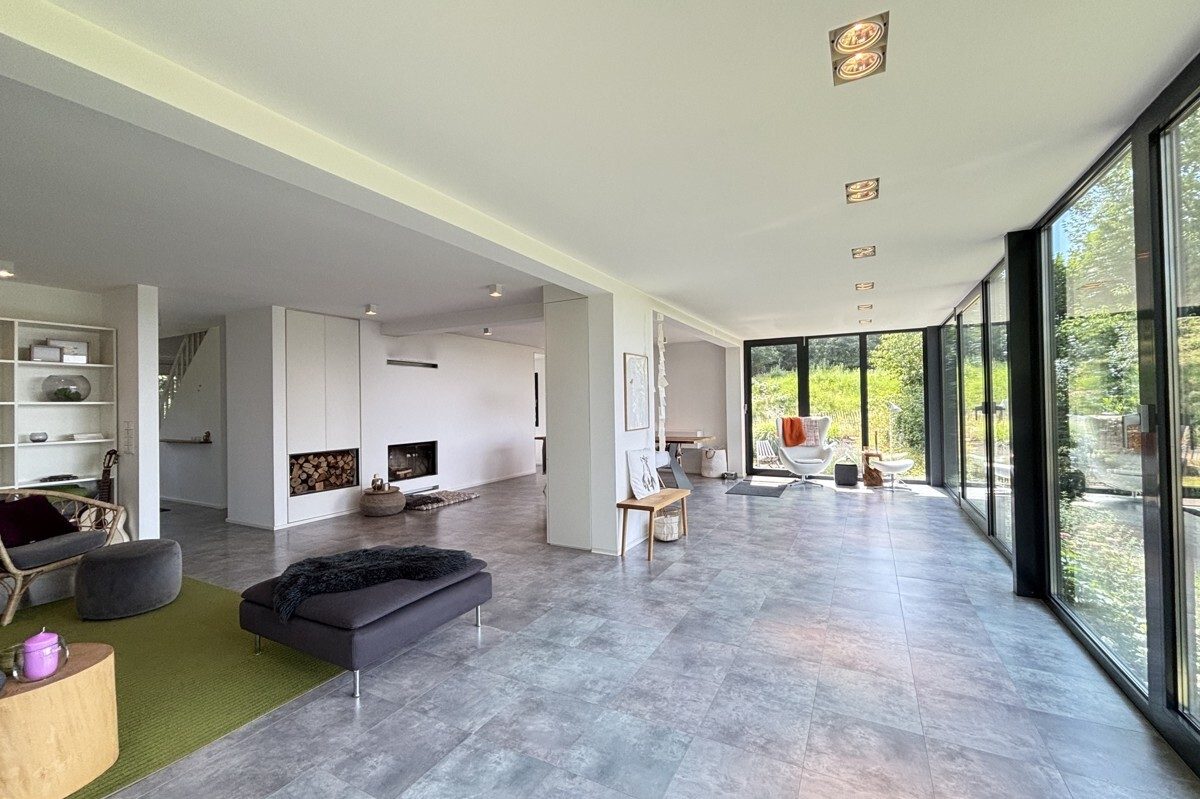 Volksbank Trier Eifel Immobilien GmbH - Immobilienangebot - Leiwen - Alle - Mit der Natur auf Augenhöhe - Exklusives Traumhaus in Leiwen