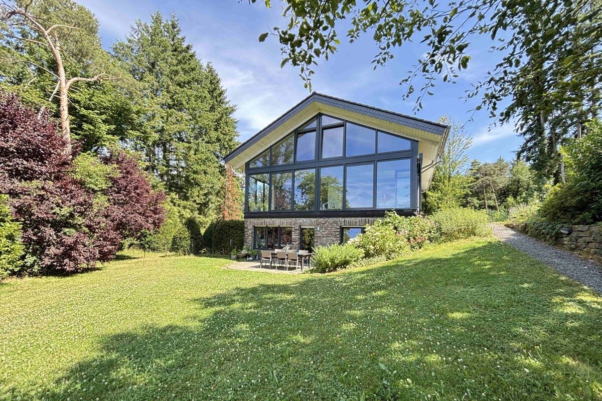 Volksbank Trier Eifel Immobilien GmbH - Immobilienangebot - Leiwen - Alle - Mit der Natur auf Augenhöhe - Exklusives Traumhaus in Leiwen