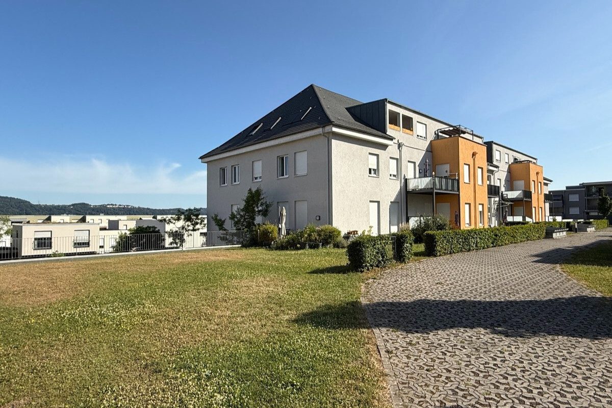 Volksbank Trier Eifel Immobilien GmbH - Immobilienangebot - Trier-Feyen - Alle - Neuwertig und stadtnah - Charmante Wohnung mit Ausblick in Trier-Feyen