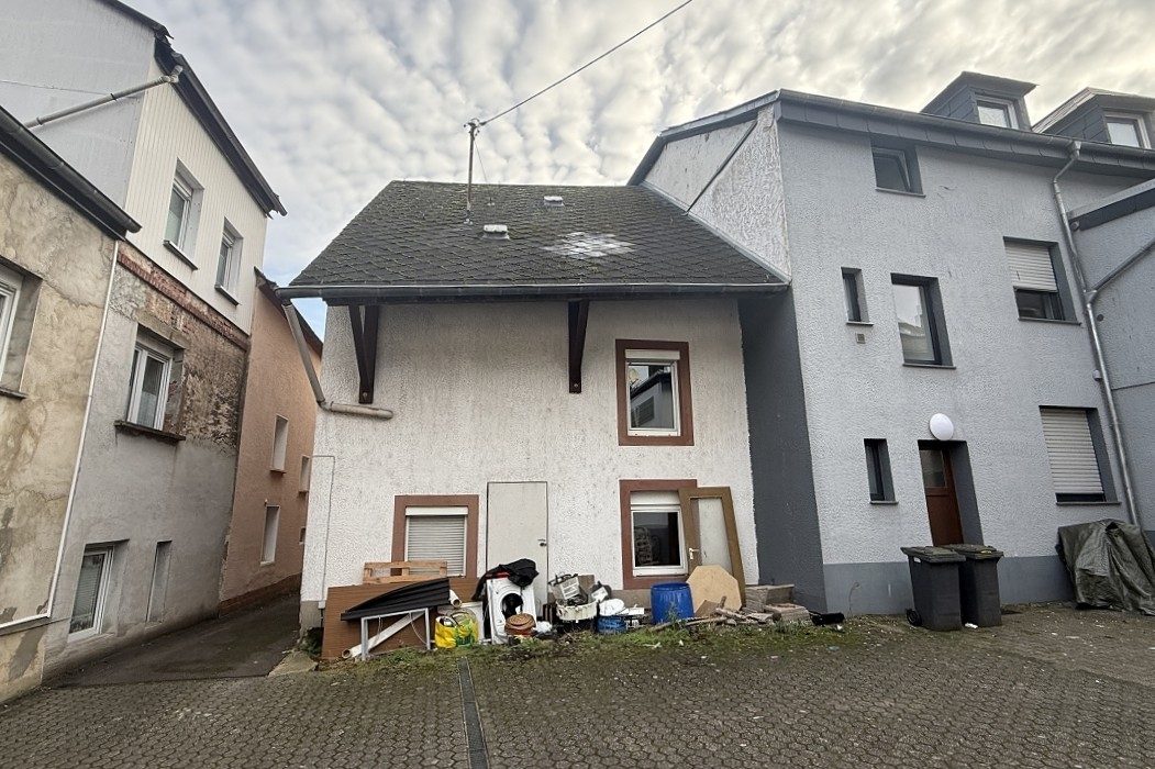 Volksbank Trier Eifel Immobilien GmbH - Immobilienangebot - Trier-Euren - Alle - Entdecken Sie Ihr neues Projekt - Entkerntes Einfamilienhaus in Trier-Euren