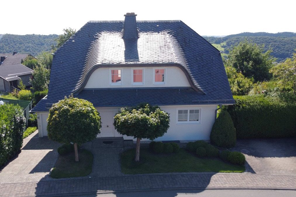 Volksbank Trier Eifel Immobilien GmbH - Immobilienangebot - Prüm - Alle - Ein Haus mit viel Platz, Komfort und Nutzungsmöglichkeiten in Prüm