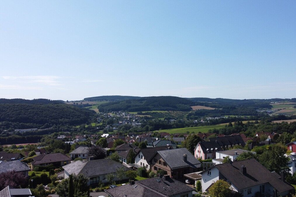 Volksbank Trier Eifel Immobilien GmbH - Immobilienangebot - Prüm - Alle - Ein Haus mit viel Platz, Komfort und Nutzungsmöglichkeiten in Prüm