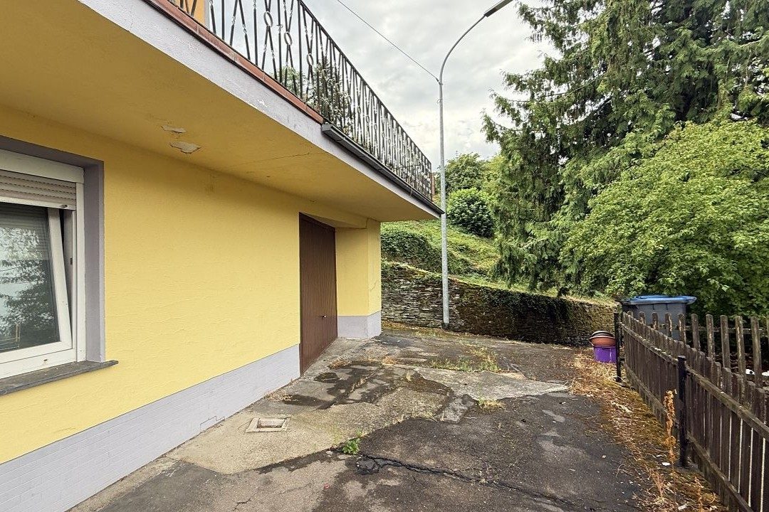 Volksbank Trier Eifel Immobilien GmbH - Immobilienangebot - Fell - Alle - Ruhig und dennoch gut angebunden - Zweifamilienhaus mit Potenzial in Fell