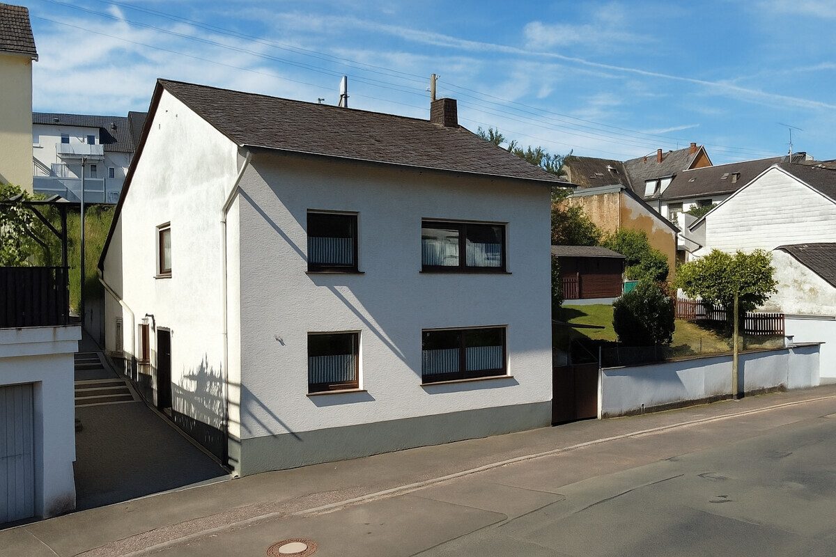 Volksbank Trier Eifel Immobilien GmbH - Immobilienangebot - Konz - Alle - Charmantes Einfamilienhaus mit Garten in zentraler Lage von Konz