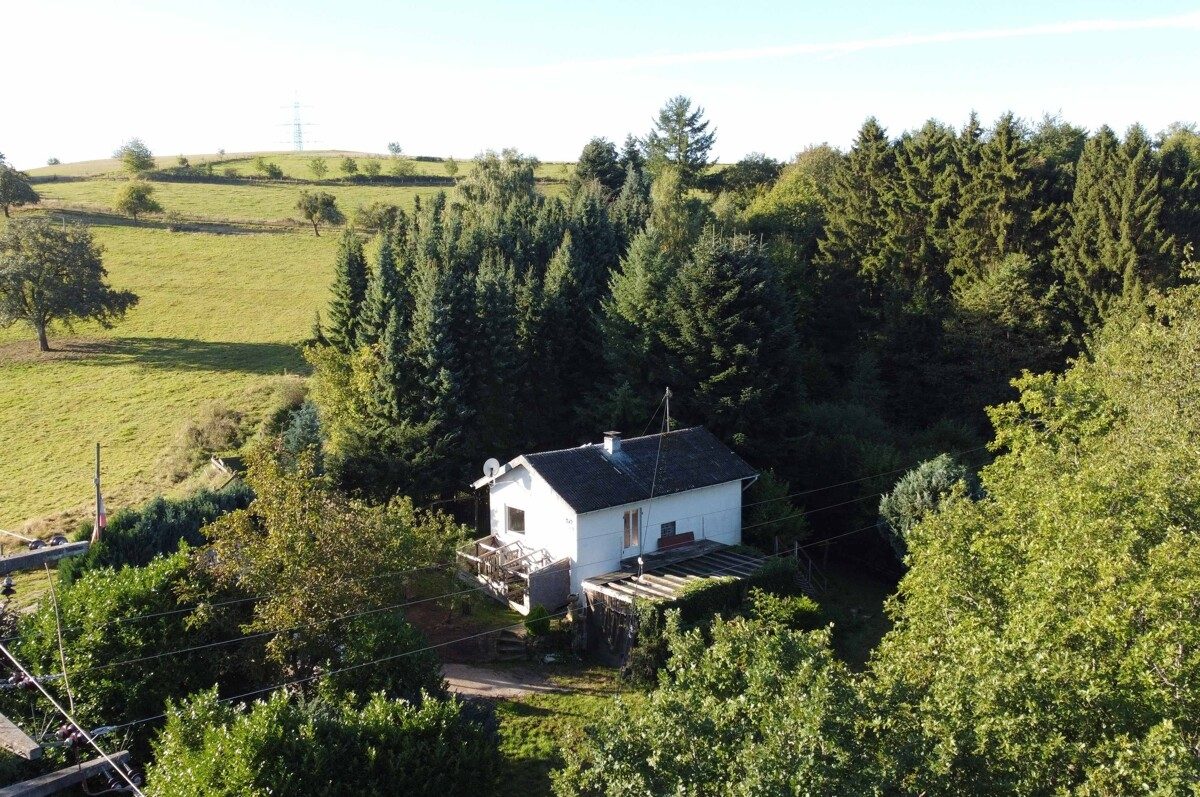 Volksbank Trier Eifel Immobilien GmbH - Immobilienangebot - Herl - Alle - Verbringen Sie Ihre Wochenenden in der Natur - Ferienhaus im Außenbereich von Herl