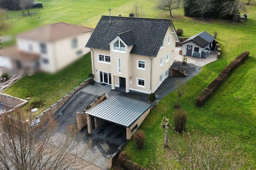 Volksbank Trier Eifel Immobilien GmbH - Immobilienangebot - Hüttingen an der Kyll - Alle - Ankommen im Grünen: Ihr Einfamilienhaus in Hüttingen an der Kyll