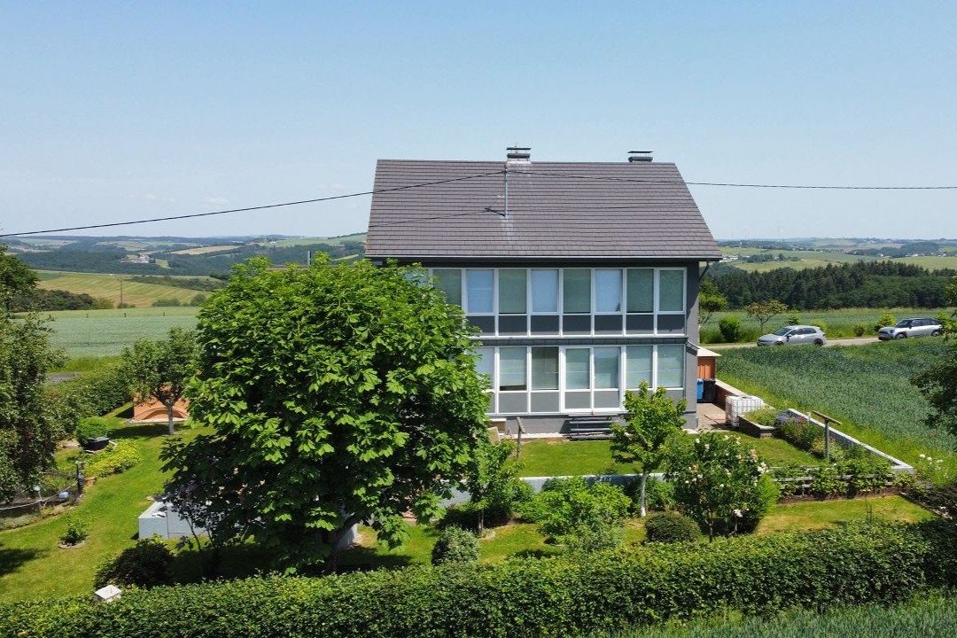 Volksbank Trier Eifel Immobilien GmbH - Immobilienangebot - Karlshausen - Alle - Direkt einziehen - Schönes Zweifamilienhaus in Karlshausen