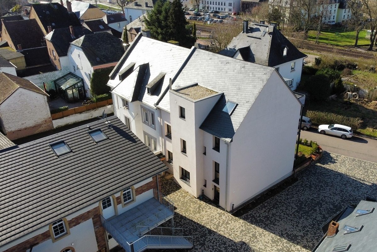 Volksbank Trier Eifel Immobilien GmbH - Immobilienangebot - Saarburg - Alle - Ihre neue Eigentumswohnung im topsanierten Altbau in Saarburg - Burgblick inklusive