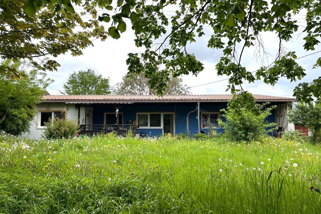 Volksbank Trier Eifel Immobilien GmbH - Immobilienangebot - Üxheim-Leudersdorf - Alle - Einfamilienhaus mit flexiblen Perspektiven in naturnaher Umgebung in Üxheim-Leudersdorf