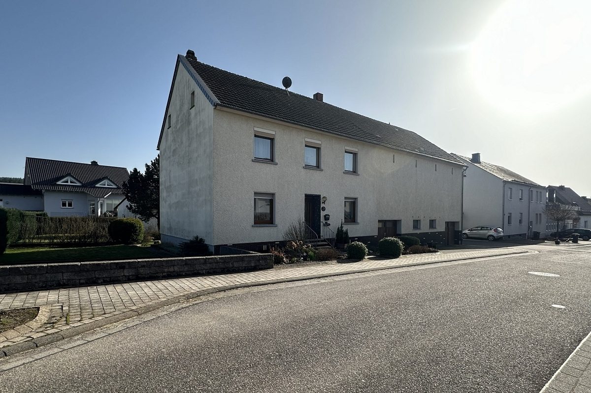 Volksbank Trier Eifel Immobilien GmbH - Immobilienangebot - Mandern - Alle - Platz für die ganze Familie - Gestalten Sie Ihr neues Zuhause in Mandern