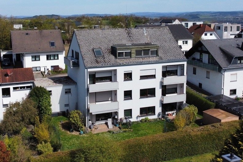Volksbank Trier Eifel Immobilien GmbH - Immobilienangebot - Trierweiler-Sirzenich - Alle - Beste Lage für Berufspendler -
Mehrfamilienhaus mit sieben Einheiten in Trierweiler-Sirzenich