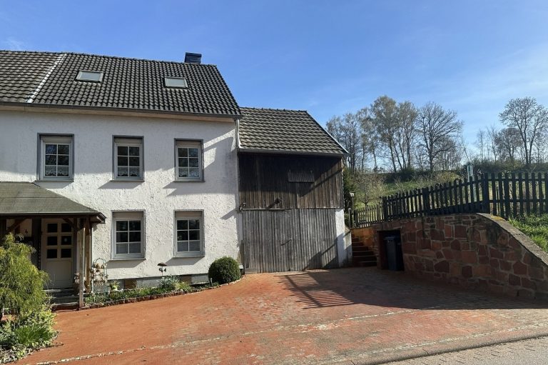 Volksbank Trier Eifel Immobilien GmbH - Immobilienangebot - Zerf - Alle - Ruhige Lage in Zerf - sanierte Doppelhaushälfte mit Wohlfühlfaktor