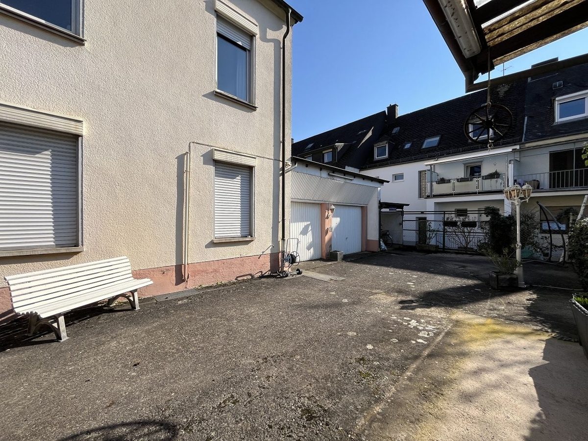 Volksbank Trier Eifel Immobilien GmbH - Immobilienangebot - Trier-Süd - Alle - Attraktives Mehrfamilienhaus in Trier-Süd mit vielseitigem Entwicklungspotenzial