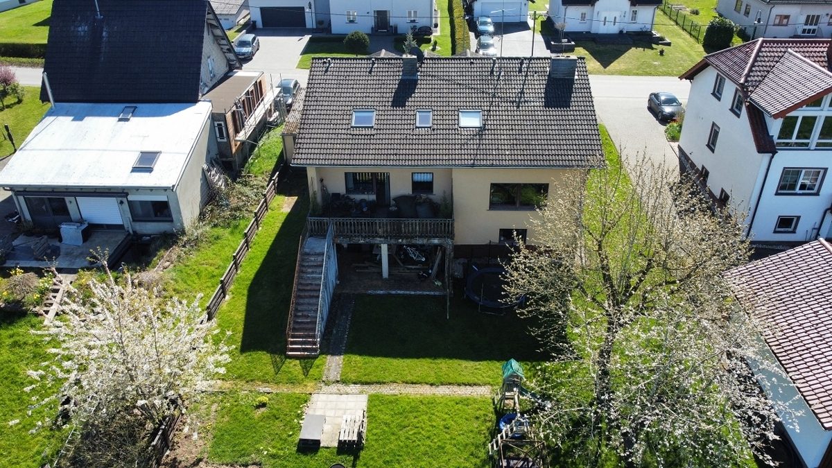 Volksbank Trier Eifel Immobilien GmbH - Immobilienangebot - Eisenach - Alle - Gepflegtes Zweifamilienhaus in Eisenach - Ideal für Mehrgenerationenwohnen oder als Kapitalanlage