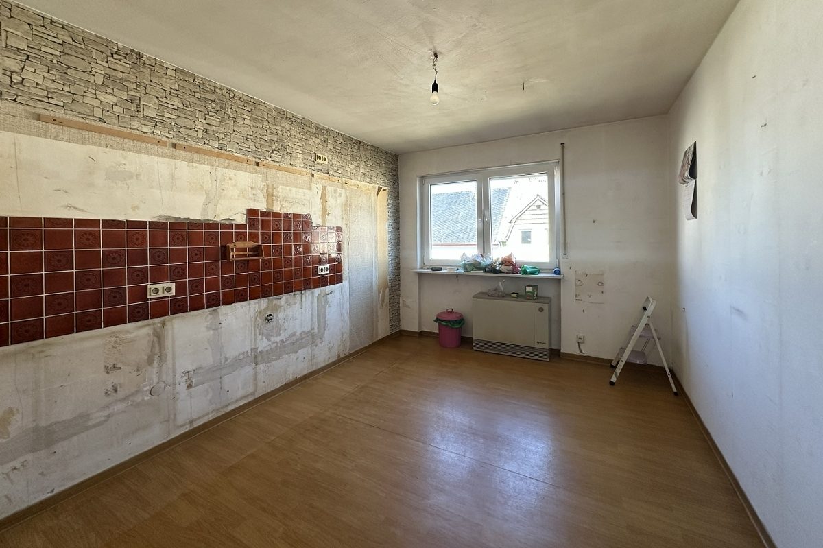 Volksbank Trier Eifel Immobilien GmbH - Immobilienangebot - Rascheid - Alle - Immobilie mit Entwicklungspotenzial und großzügigen Nutzungsmöglichkeiten  in ruhiger Lage von Rascheid