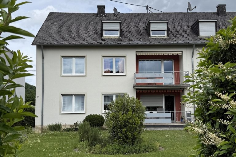 Volksbank Trier Eifel Immobilien GmbH - Immobilienangebot - Trier-Ehrang - Alle - Investieren mit Perspektive - Modernisiertes Mehrfamilienhaus in Trier-Ehrang