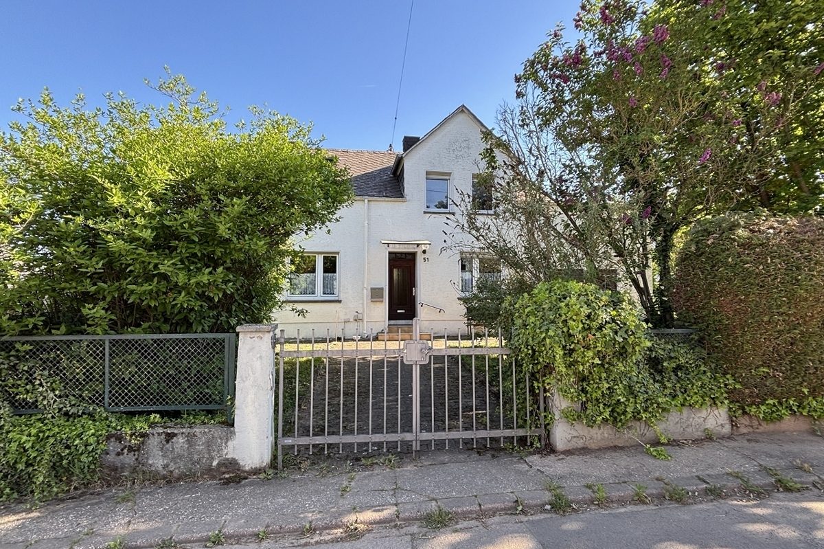 Außenansicht Volksbank Trier Eifel Immobilien GmbH - Immobilienangebot - Schweich - Alle - Gestalten Sie Ihr neues Zuhause ganz nach Ihren Vorstellungen - Einfamilienhaus in Schweich
