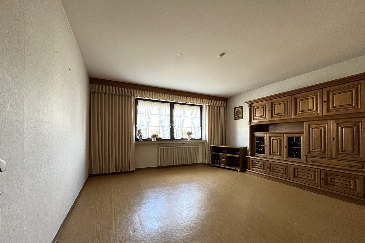 Volksbank Trier Eifel Immobilien GmbH - Immobilienangebot - Badem - Alle - Zweifamilienhaus mit vielseitigen Nutzungsmöglichkeiten in schöner Lage von Badem