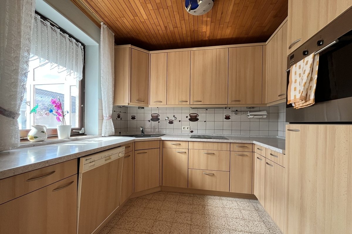 Volksbank Trier Eifel Immobilien GmbH - Immobilienangebot - Badem - Alle - Zweifamilienhaus mit vielseitigen Nutzungsmöglichkeiten in schöner Lage von Badem