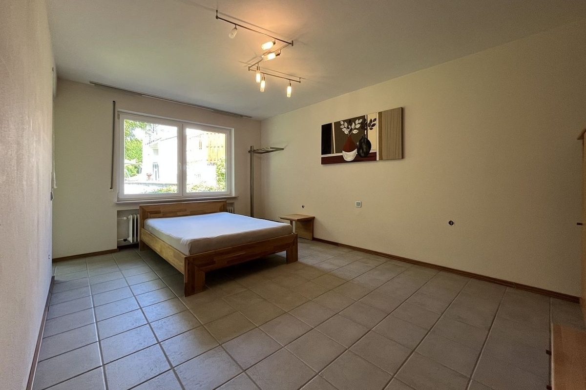 Volksbank Trier Eifel Immobilien GmbH - Immobilienangebot - Baustert - Alle - Gepflegtes Einfamilienhaus mit Apartment in idyllischer Lage in Baustert
