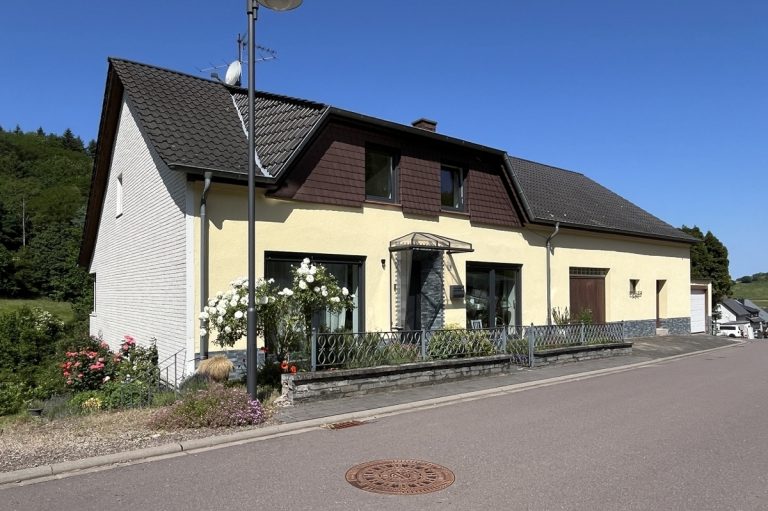 Volksbank Trier Eifel Immobilien GmbH - Immobilienangebot - Irsch/Saar - Alle - Ein top sanierter Wohntraum für Familien -
Geräumiges Einfamilienhaus in Irsch/Saar