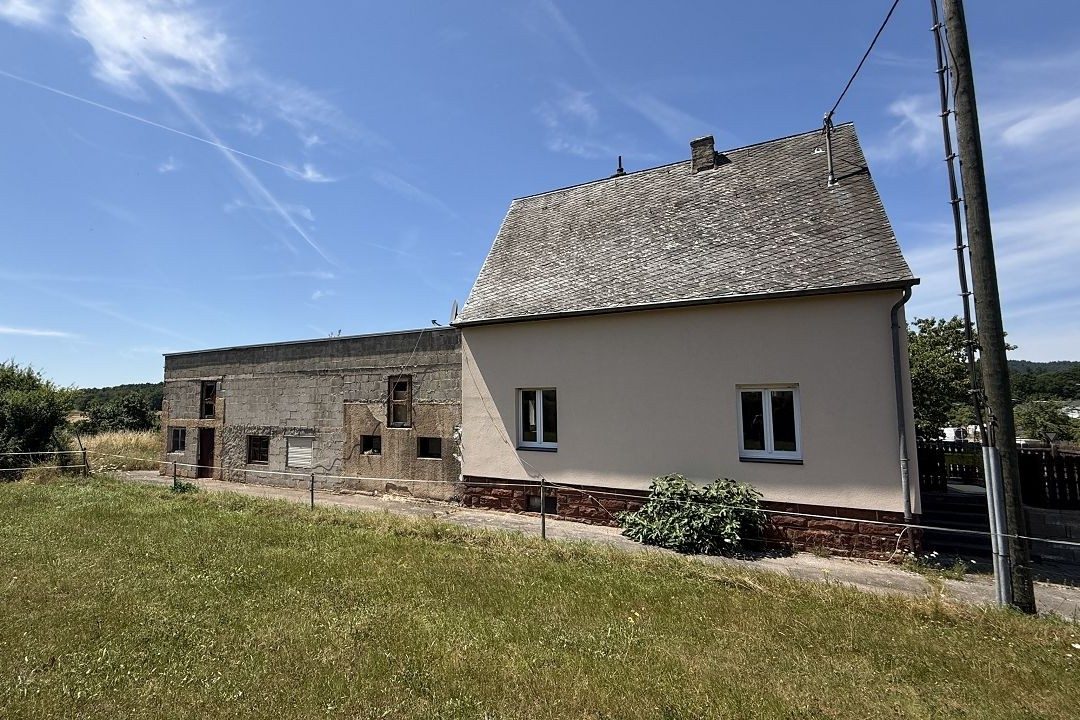 Volksbank Trier Eifel Immobilien GmbH - Immobilienangebot - Sehlem - Alle - Einfamilienhaus in Sehlem – Großzügiges Wohnen auf 4.512 m² Grundstück