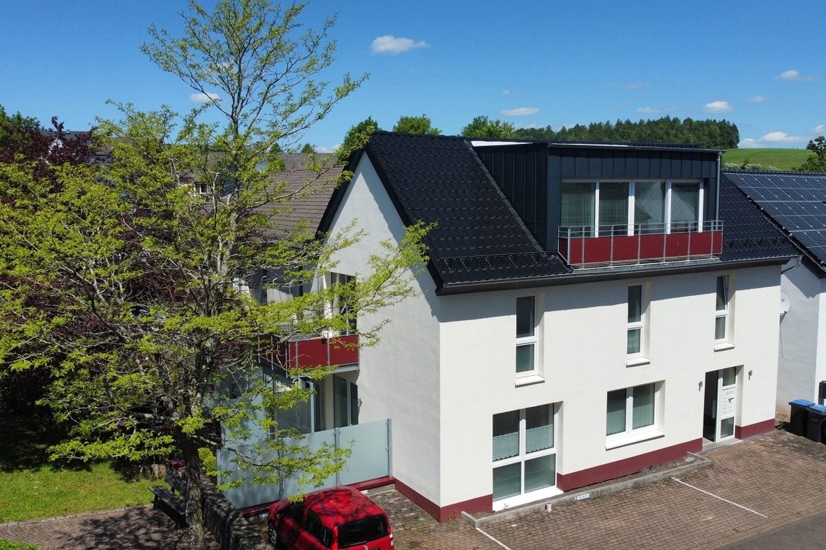 Volksbank Trier Eifel Immobilien GmbH - Immobilienangebot - Lissendorf - Alle - Renditestarke Kapitalanlage: Modernisiertes Mehrfamilienhaus in Lissendorf