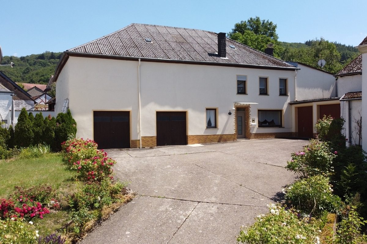 Volksbank Trier Eifel Immobilien GmbH - Immobilienangebot - Konz-Krettnach - Alle - Einfamilienhaus in Konz-Krettnach – Ehemaliges Winzeranwesen mit großem Grundstück