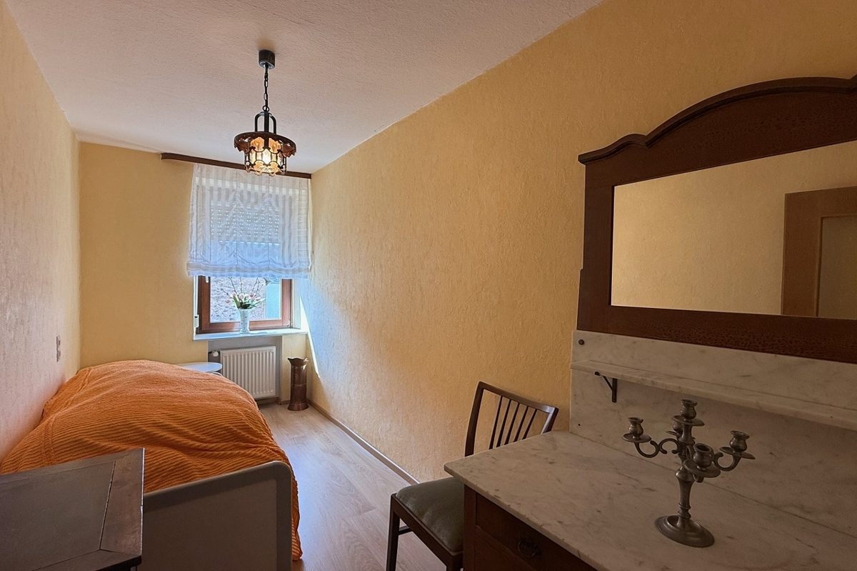 Volksbank Trier Eifel Immobilien GmbH - Immobilienangebot - Konz-Krettnach - Alle - Einfamilienhaus in Konz-Krettnach – Ehemaliges Winzeranwesen mit großem Grundstück