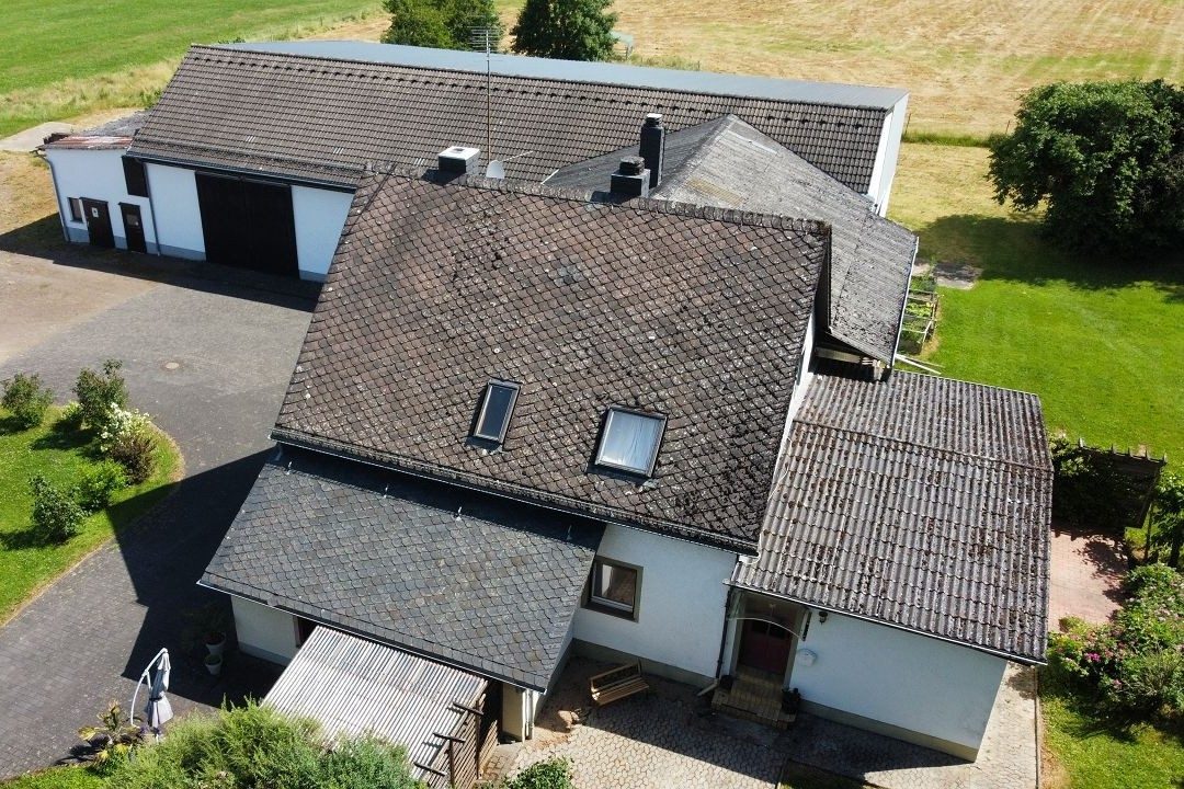 Volksbank Trier Eifel Immobilien GmbH - Immobilienangebot - Kerpen (Eifel) - Alle - Interessante Immobilie mit Vermietungspotenzial und großem Grundstück in Kerpen (Eifel)
