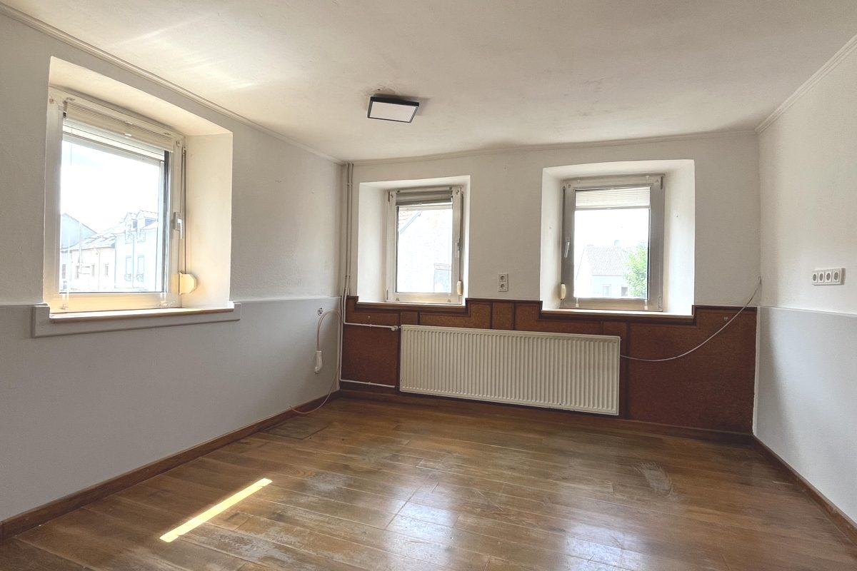Volksbank Trier Eifel Immobilien GmbH - Immobilienangebot - Spangdahlem - Alle - Gemütliches Einfamilienhaus mit Nebengebäude und zusätzlichem Gartengrundstück in Spangdahlem