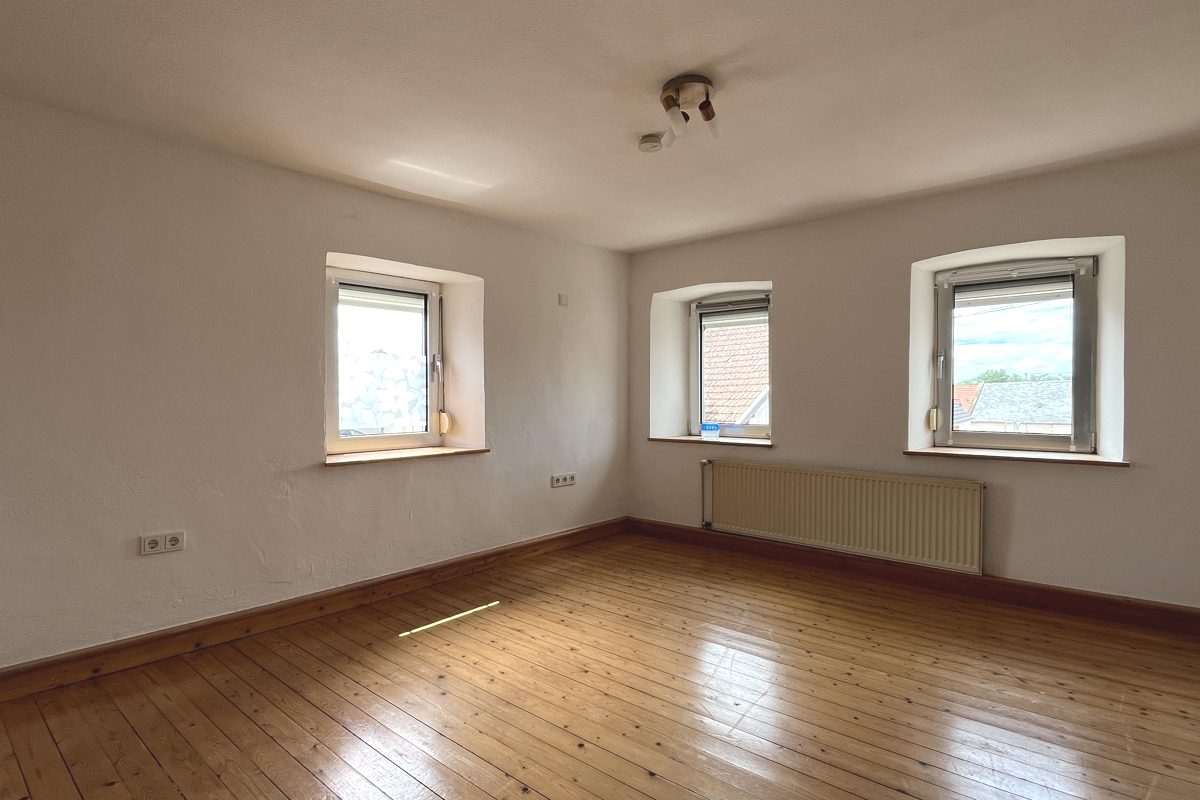 Volksbank Trier Eifel Immobilien GmbH - Immobilienangebot - Spangdahlem - Alle - Gemütliches Einfamilienhaus mit Nebengebäude und zusätzlichem Gartengrundstück in Spangdahlem