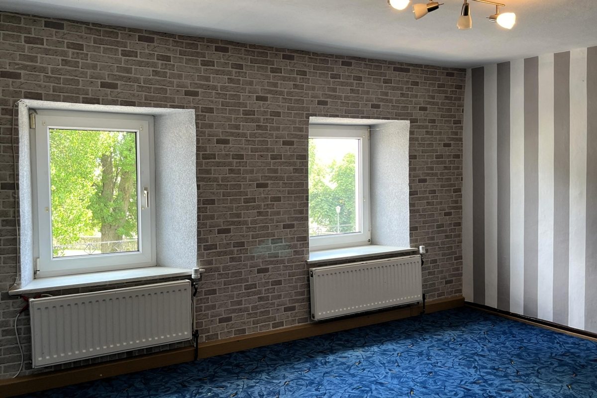Volksbank Trier Eifel Immobilien GmbH - Immobilienangebot - Bleialf - Alle - Raum für Visionen: Großzügiges Einfamilienhaus mit Einliegerwohnung in Bleialf