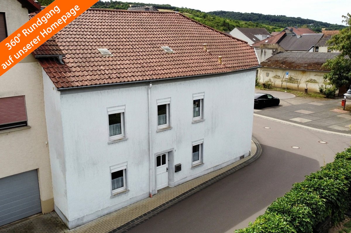 Volksbank Trier Eifel Immobilien GmbH - Immobilienangebot - Temmels - Alle - Viel Platz in Grenznähe: Einfamilienhaus mit großem Garten