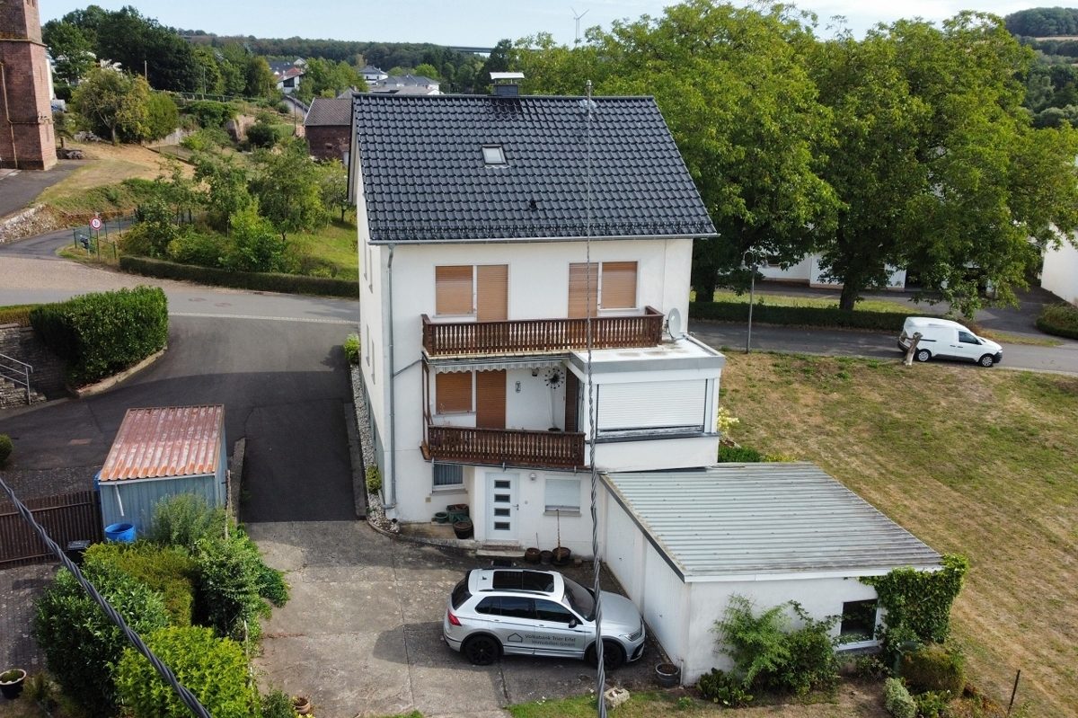 Volksbank Trier Eifel Immobilien GmbH - Immobilienangebot - Bickendorf - Alle - Dieses Haus wartet auf Neugestaltung - Einfamilienhaus in Bickendorf