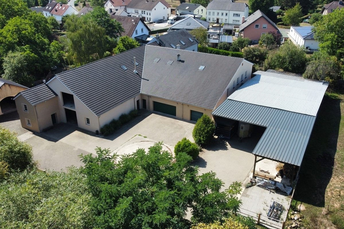 Volksbank Trier Eifel Immobilien GmbH - Immobilienangebot - Messerich - Alle - Ein Ort. Unzählige Möglichkeiten - 
Einzigartiges Landhaus-Ensemble in Messerich