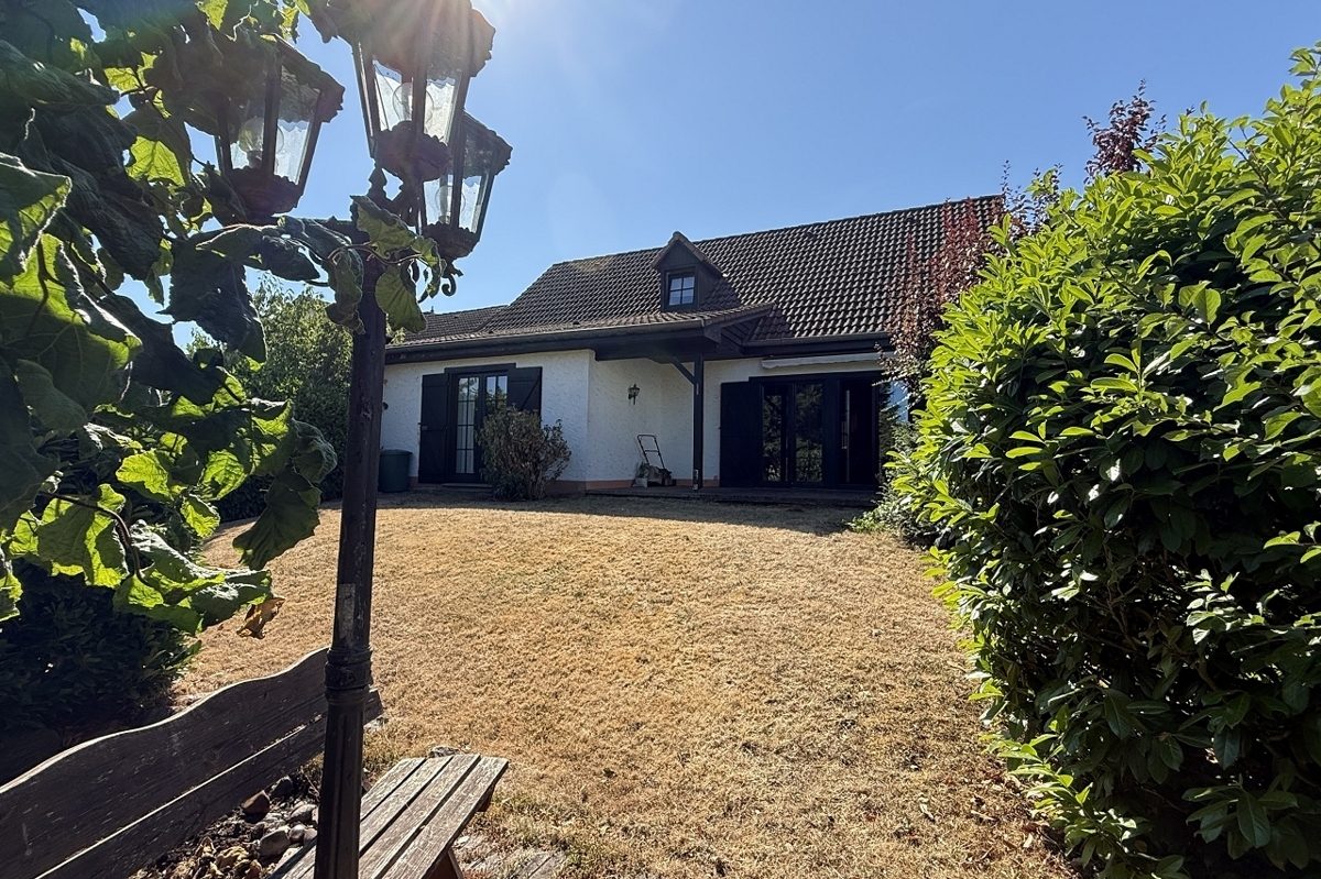 Volksbank Trier Eifel Immobilien GmbH - Immobilienangebot - Kenn - Alle - Gemütliches Einfamilienhaus in Kenn mit besonderem Flair