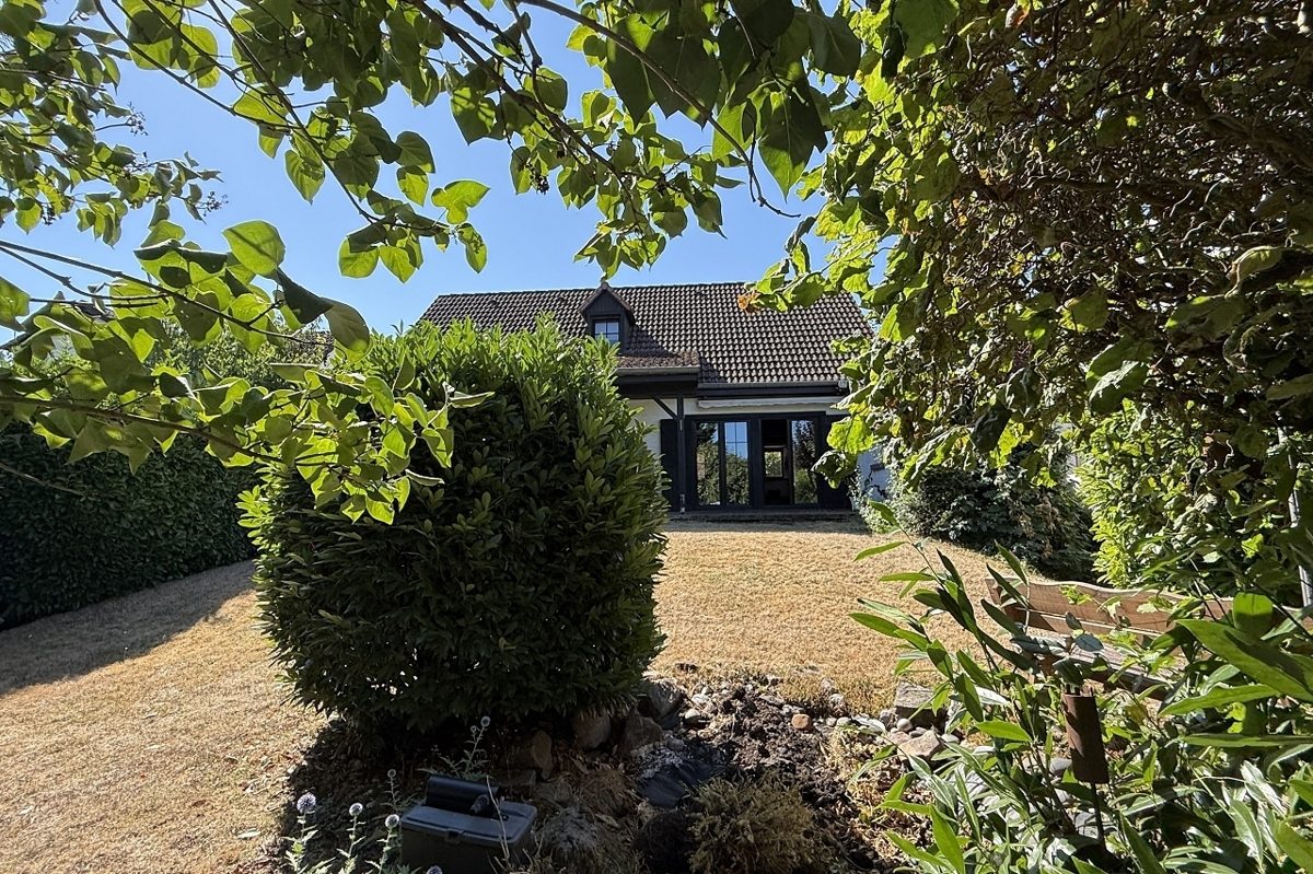 Volksbank Trier Eifel Immobilien GmbH - Immobilienangebot - Kenn - Alle - Gemütliches Einfamilienhaus in Kenn mit besonderem Flair