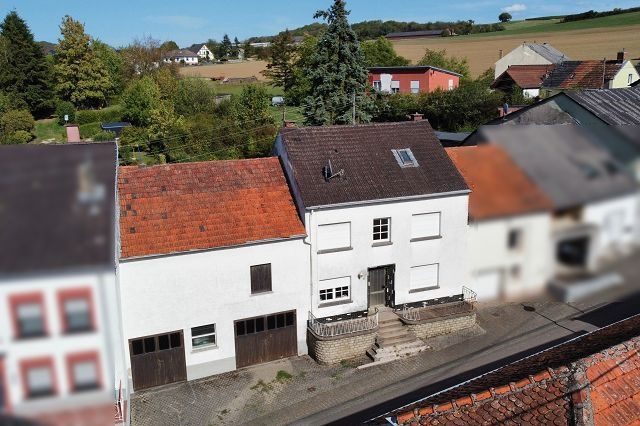Volksbank Trier Eifel Immobilien GmbH - Immobilienangebot - Wincheringen - Alle - Reihenmittelhaus in Wincheringen – Raum für neue Perspektiven