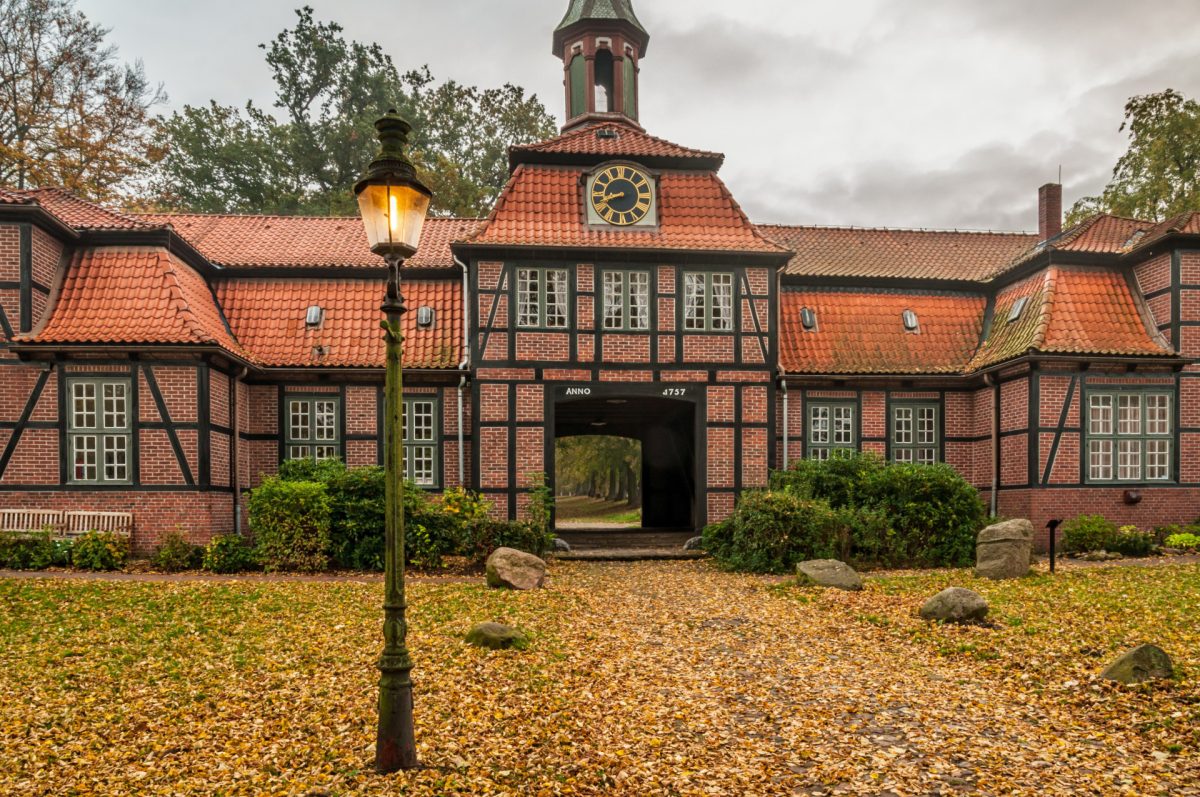 Immobilienmakler Hamburg-Wellingbüttel - Frank Hoffmann Immobilien GmbH & Co. KG