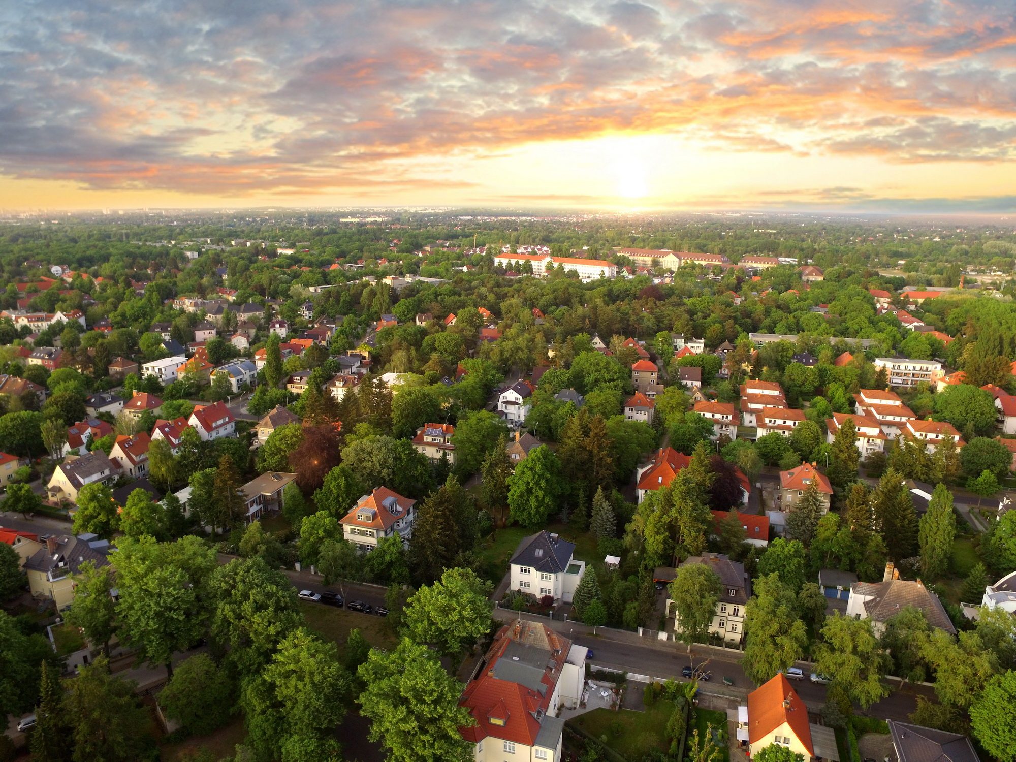 Luftbild im Sonnenuntergang Schleswig-Holstein