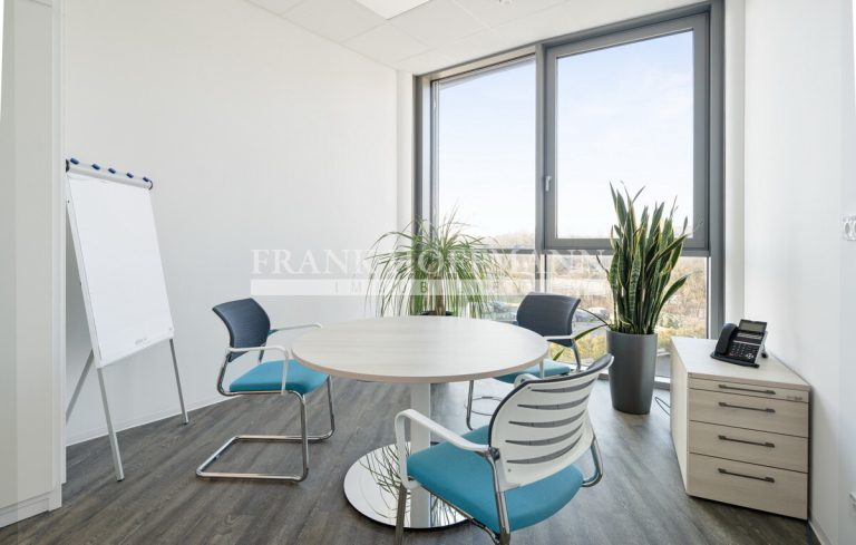 Immobilienangebot - Kaltenkirchen - Alle - Ausbau nach Ihren Vorstellungen! Exklusive Büro-/Praxisfläche in Kaltenkirchen