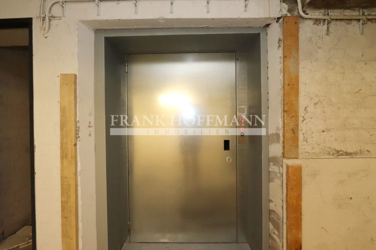 Immobilienangebot - Wedel - Alle - In erstklassiger Innenstadtlage - Ladengeschäft im Zentrum von Wedel