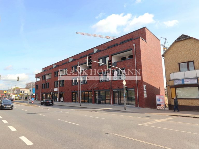 Immobilienangebot - Henstedt-Ulzburg - Alle - „BECKMANNHAUS“ - NEUBAUPROJEKT in Henstedt-Ulzburg - Gewerbeeinheit im Erdgeschoss