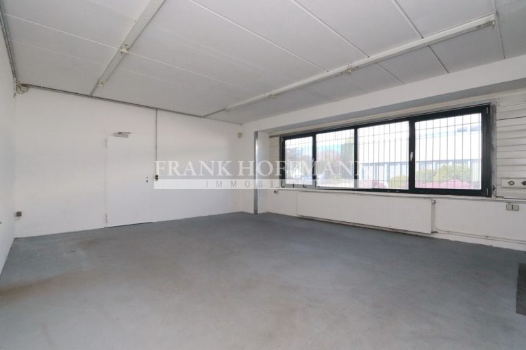 Immobilienangebot - Henstedt-Ulzburg - Alle - Über 1.600 m²! Lager-/Produktionsfläche mit Büro in Henstedt-Ulzburg