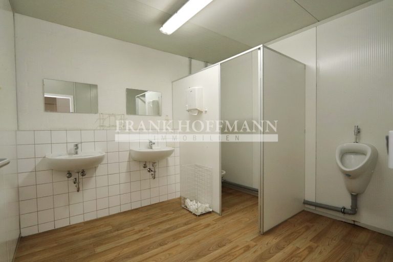 Immobilienangebot - Henstedt-Ulzburg - Alle - Über 1.600 m²! Lager-/Produktionsfläche mit Büro in Henstedt-Ulzburg